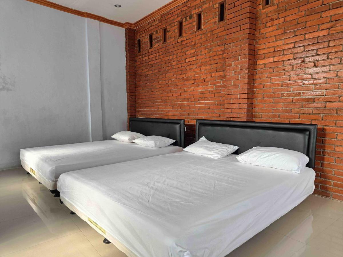 Jogo Segoro Homestay Mitra Reddoorz Near Pantai Sundak Gunungkidul Ngandong ภายนอก รูปภาพ