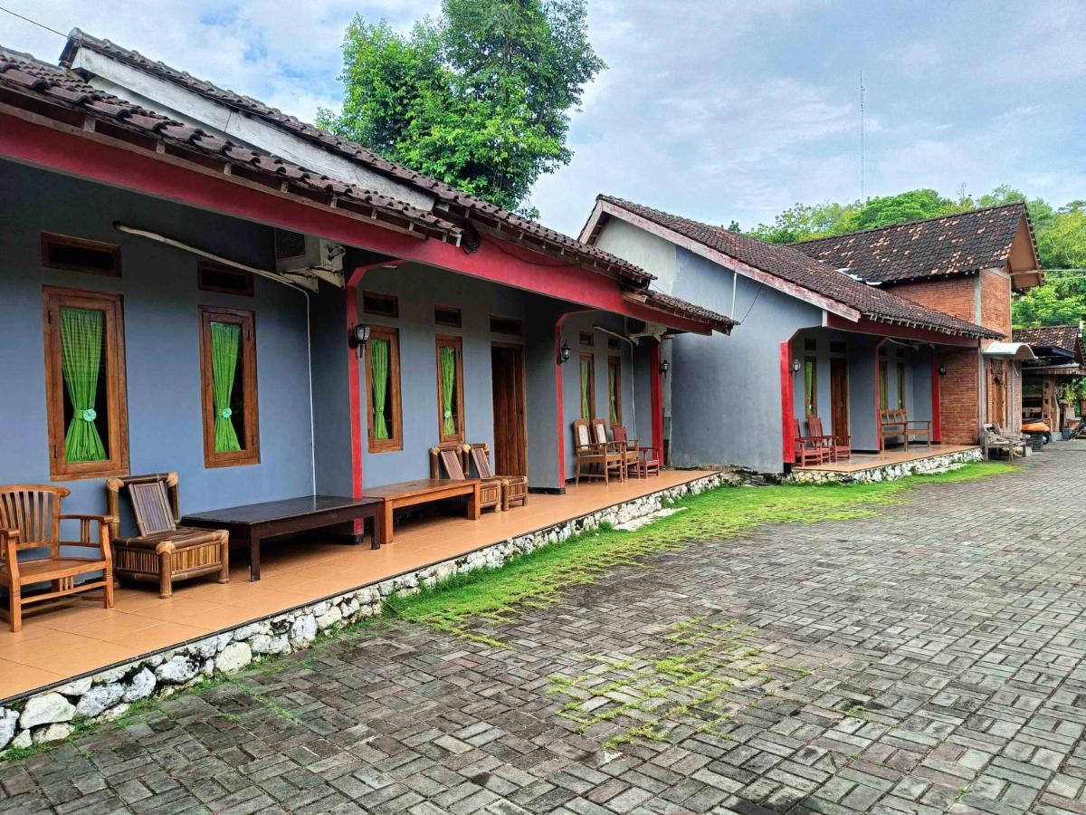 Jogo Segoro Homestay Mitra Reddoorz Near Pantai Sundak Gunungkidul Ngandong ภายนอก รูปภาพ