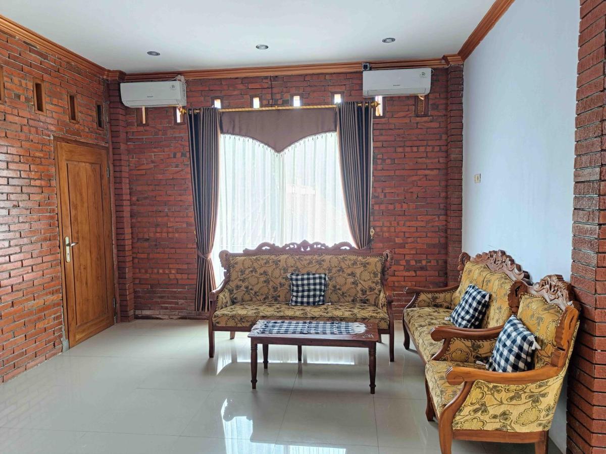Jogo Segoro Homestay Mitra Reddoorz Near Pantai Sundak Gunungkidul Ngandong ภายนอก รูปภาพ
